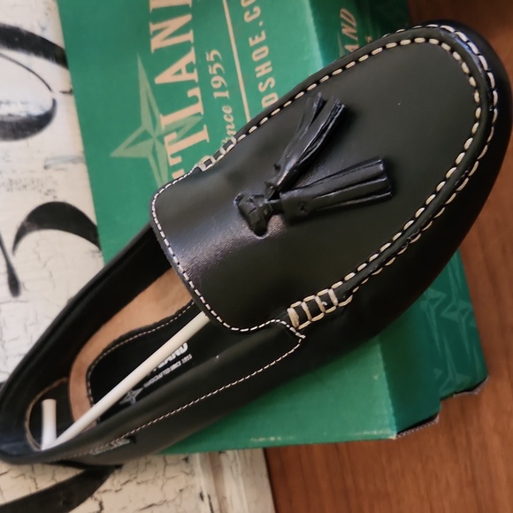 Brand New Eastland Black Leather Loafer - Picture 2 of 8